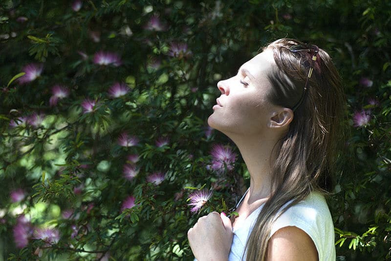 Aroma-helps-deep-breath